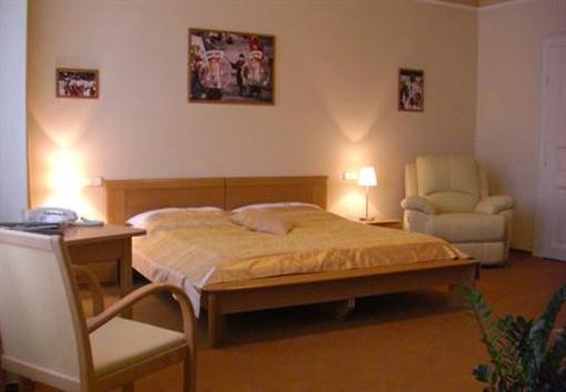 фото отеля Puk Apartmanovy Dum Hotel Beroun