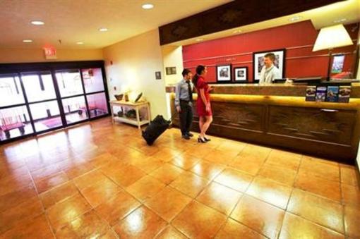 фото отеля Hampton Inn Santa Fe