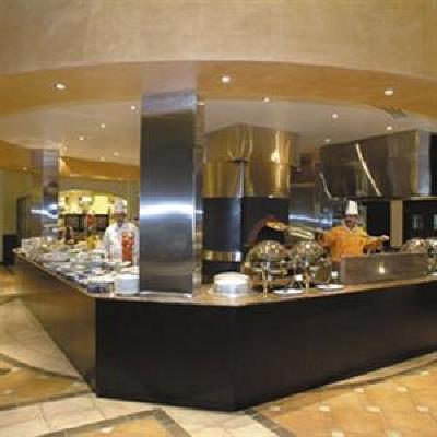 фото отеля Moevenpick Hotel Jeddah