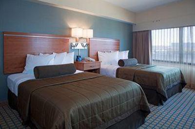 фото отеля Embassy Suites Chicago O'Hare Rosemont