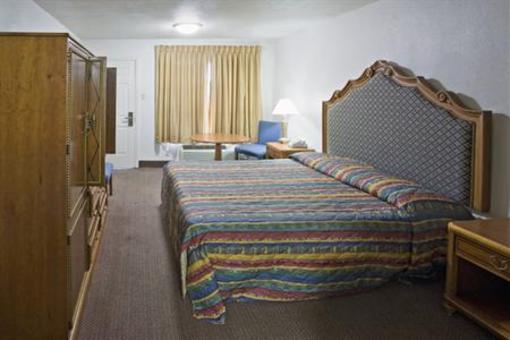 фото отеля Americas Best Value Inn San Antonio Ft. Sam Houston