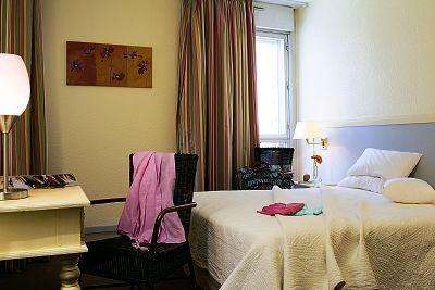 фото отеля Hotel Saint Roch Martigues