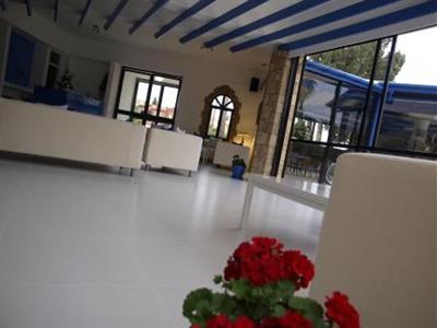 фото отеля Hilltop Gardens Apartments Paphos