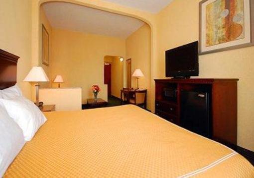 фото отеля Comfort Suites Columbus