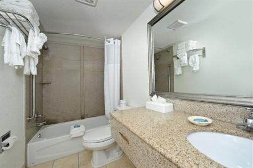 фото отеля Best Western Plus Holiday Sands Inn & Suites