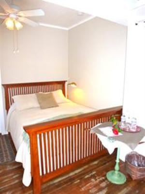 фото отеля Camellia Inn Healdsburg