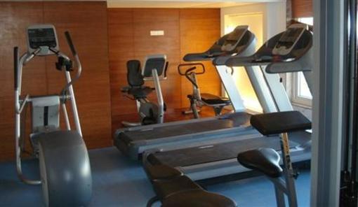 фото отеля Country Inn and Suites Ahmedabad