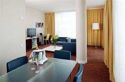 фото отеля Andel's Hotel & Suites Prague