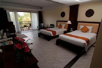 фото отеля Royal Bangsak Beach Resort Phang Nga