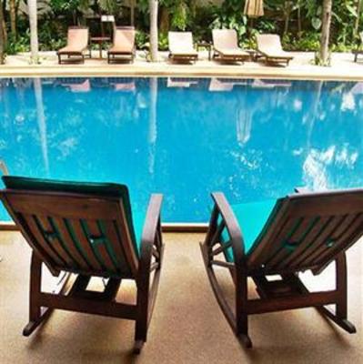 фото отеля Thanthip Villa Phuket