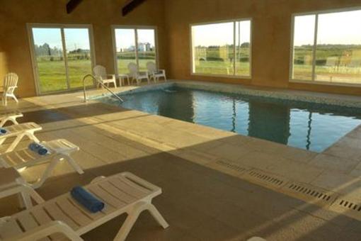 фото отеля Howard Johnson Trenque Lauquen
