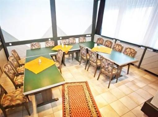фото отеля Hotel Grüner Baum Fellbach