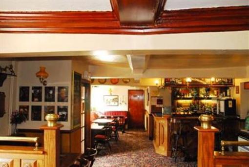 фото отеля Crown Hotel Royal Wootton Bassett