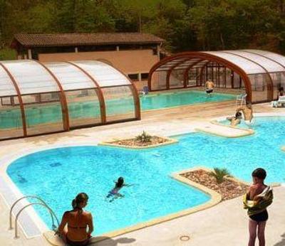 фото отеля Les Hameaux Des Lacs Hotel Monclar-de-Quercy