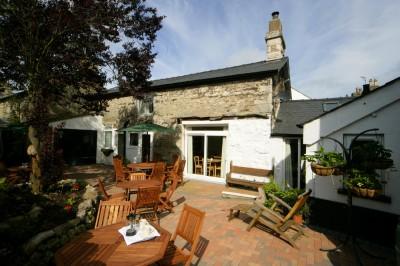 фото отеля Eeabank Lodge Licensed Guest House