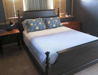 фото отеля The Old Mill Inn Bed and Breakfast