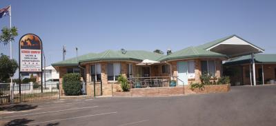 фото отеля Across Country Motor Inn
