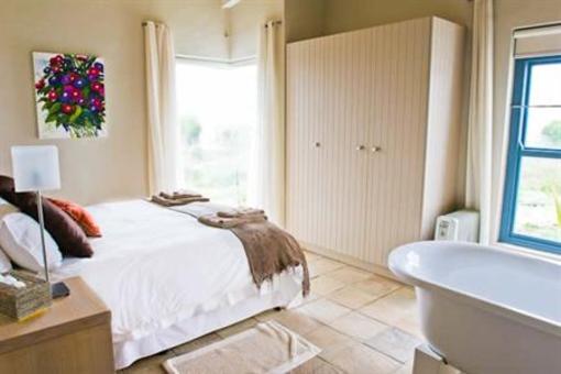 фото отеля Strandloper Sea Villas Paternoster