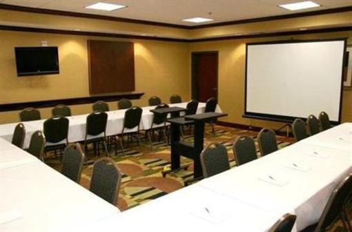 фото отеля Hampton Inn & Suites Buda