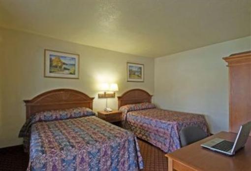 фото отеля Americas Best Value Inn Daytona Beach