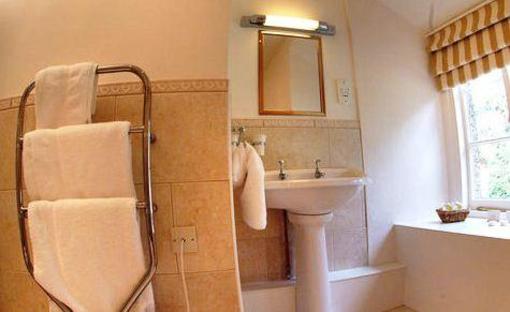фото отеля Buckland Tout-Saints Hotel