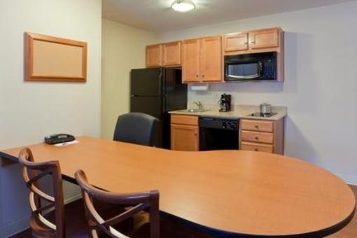 фото отеля Candlewood Suites Winchester