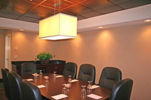 фото отеля Holiday Inn South Plainfield - Piscataway