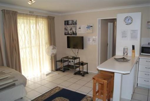 фото отеля Serengeti Self Catering Units Cape Town