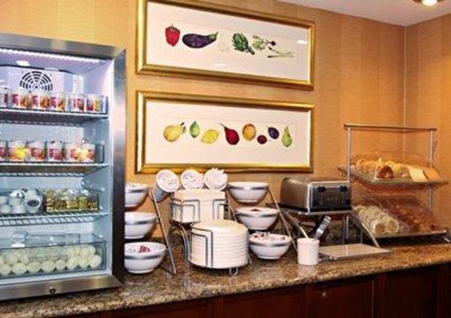 фото отеля Comfort Suites BWI Airport