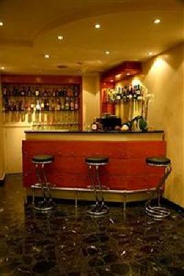 фото отеля Lilia Hotel Piraeus