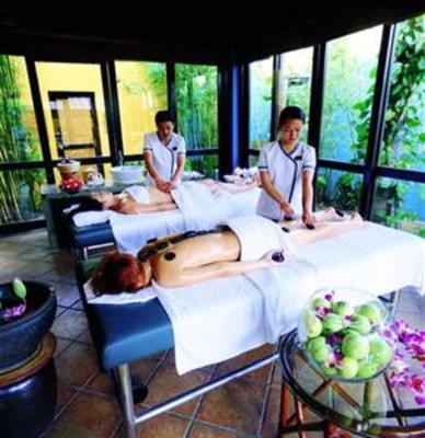 фото отеля Holiday Inn Resort Yalong Bay