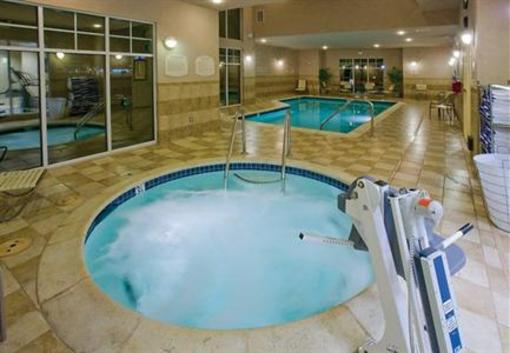 фото отеля Fairfield Inn & Suites Fairfield Napa Valley Area