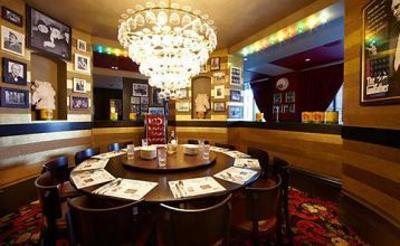фото отеля Village Hotel London Elstree