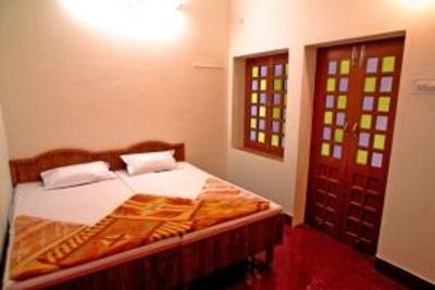 фото отеля Gajanand Guest House