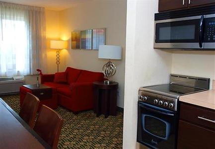 фото отеля TownePlace Suites Republic Airport Long Island Farmingdale