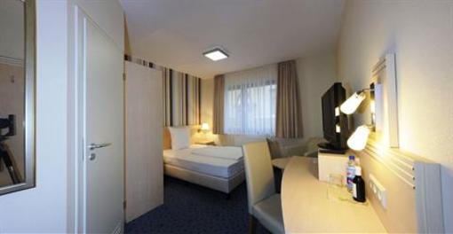 фото отеля Rhein Neckar Hotel Mannheim