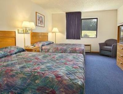 фото отеля Super 8 Macomb