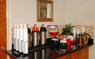 фото отеля BEST WESTERN Hazlet Inn