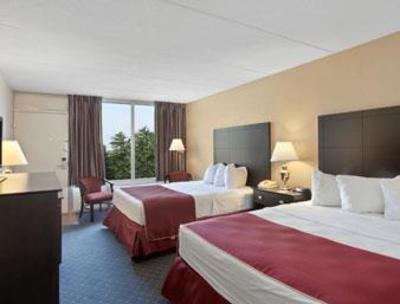 фото отеля Ramada Hotel Grayling