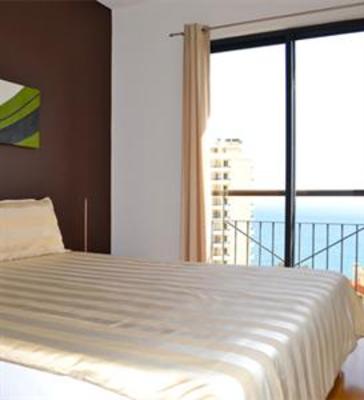 фото отеля Torres Forum Plus Apartments Funchal