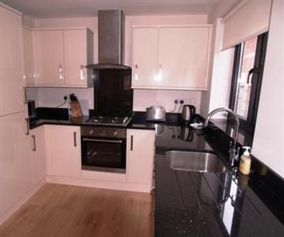 фото отеля Crompton House Apartments London