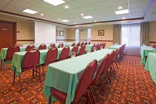 фото отеля Holiday Inn Express Hotel & Suites Wausau