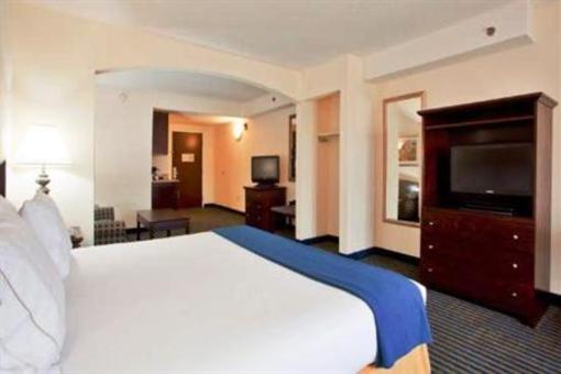фото отеля Holiday Inn Express Chesapeake