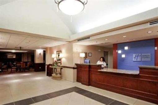 фото отеля Holiday Inn Express Chesapeake