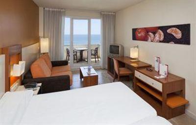 фото отеля Confortel Fuengirola