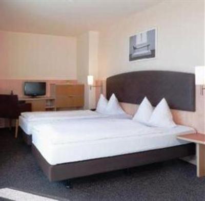 фото отеля Intercityhotel Vienna