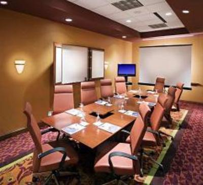 фото отеля Embassy Suites East Peoria