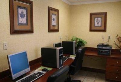 фото отеля BEST WESTERN Strawberry Inn & Suites