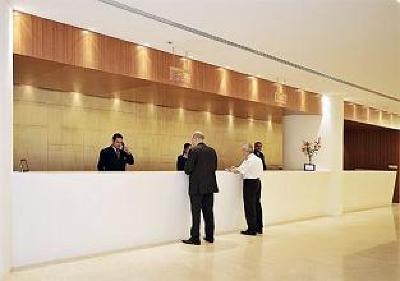 фото отеля Al Bustan Centre & Residence