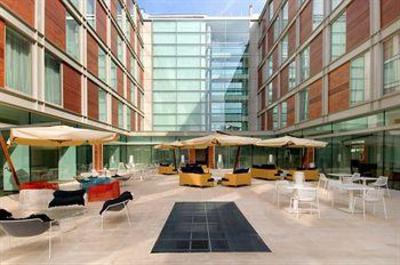 фото отеля Doubletree by Hilton Milan